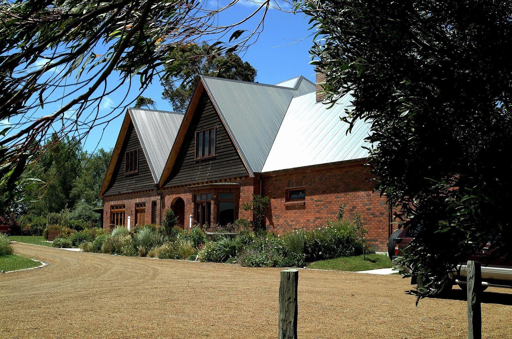 เลคคาราพิโรลอดจ์ Villa Tirau ภายนอก รูปภาพ
